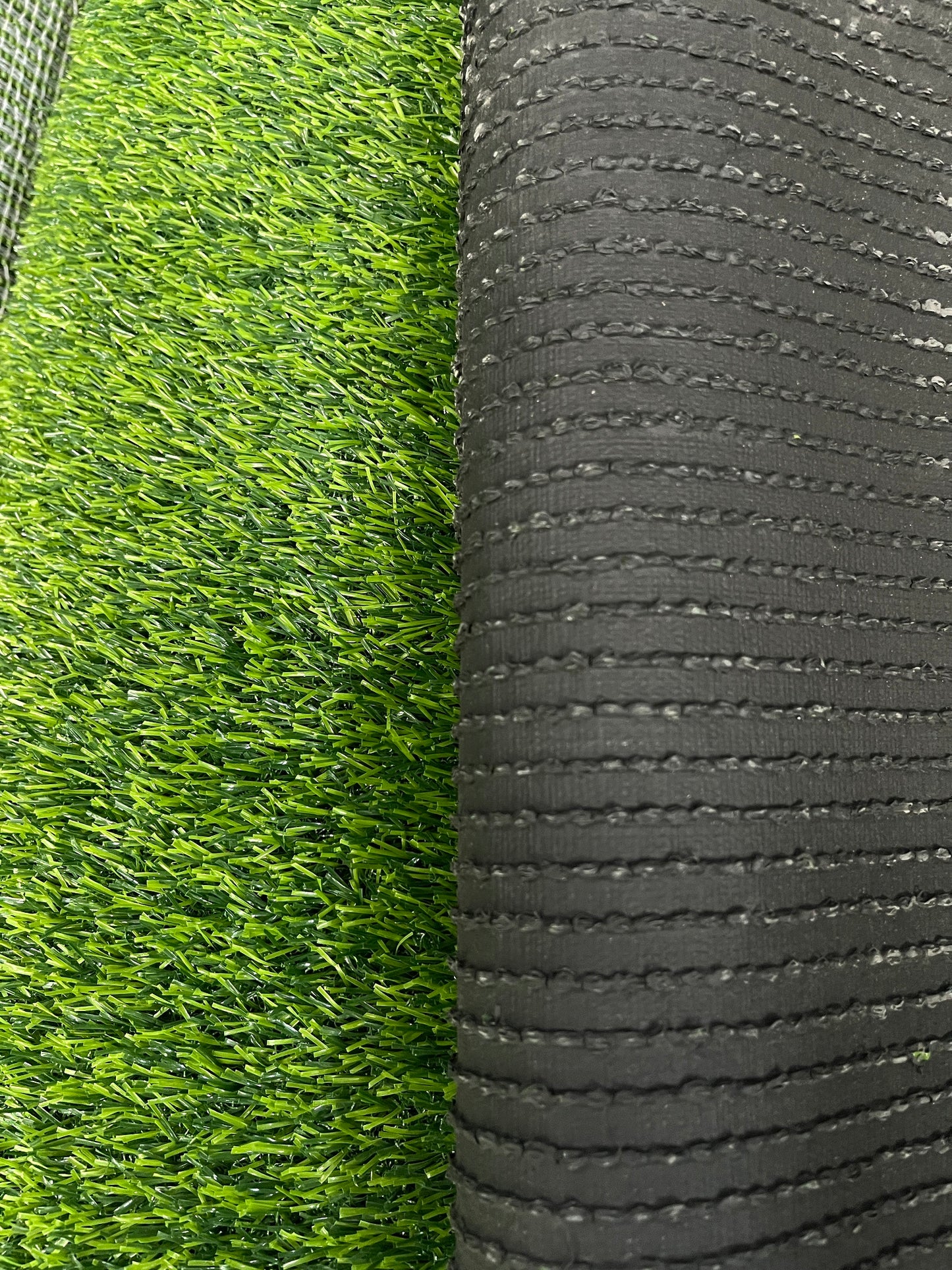 Veštačka trava visoke gustine 6325 - 25 mm (1 × 25 m)