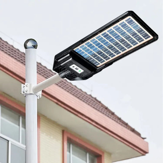 Solarna LED ulična lampa 600W | Double Side Charging | Radar senzor | IP68