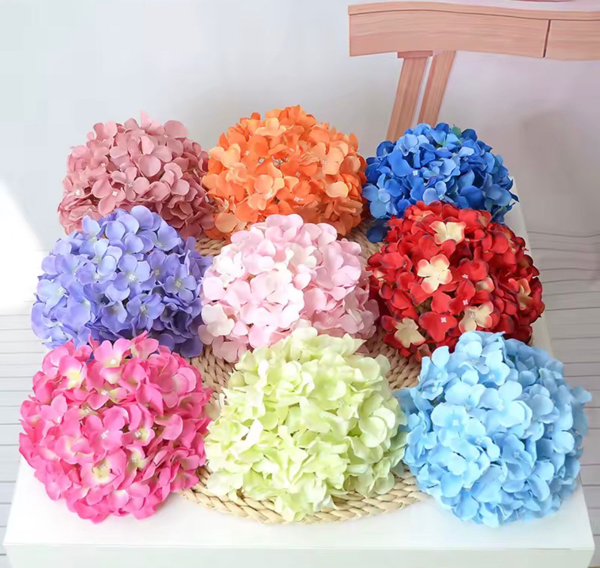 Dekorativna hortenzija - svilenkasti cvet (Macaron boje)