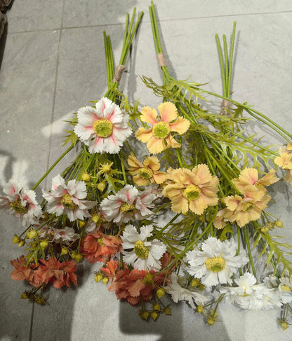 Buket bodljikave krizanteme - veštačko svileno cveće (4 boje)